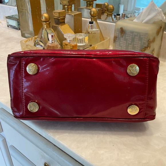 Vivienne Westwood Jasmine Red Patent Leather Handbag with Gold Glitter Detail - Picture 8 of 16